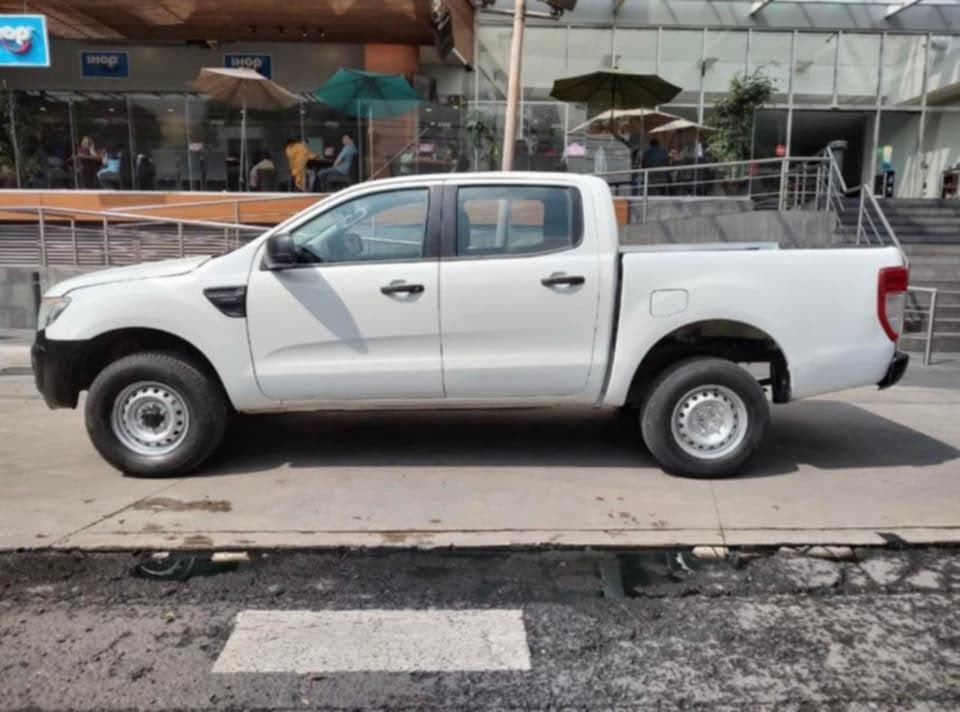 Ford Ranger XLE — foto 3