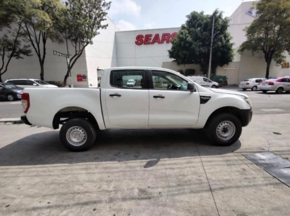 Ford Ranger XLE — foto 4