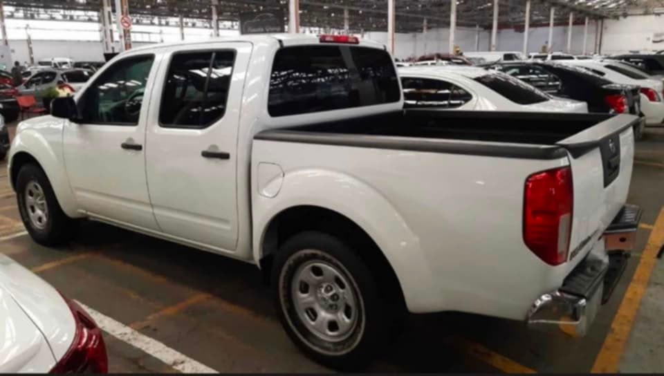 Nissan Frontier Aut 6cil foto 5