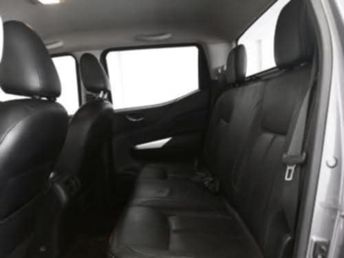 Nissan Frontier Piel/Parachoques foto 6