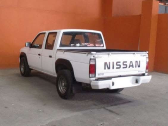 Nissan NP300 Doble Cabina — foto 4