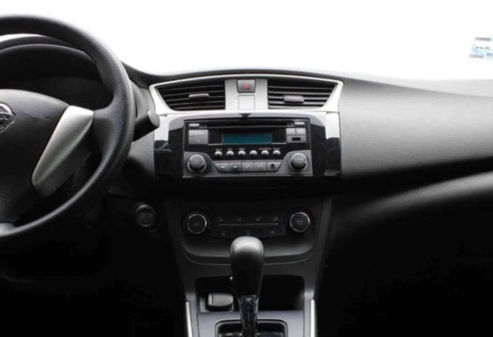 Nissan Sentra Sense Aut foto 8