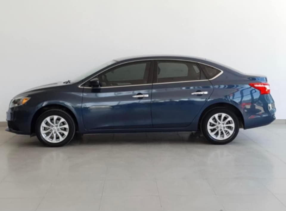 Nissan Sentra Sense STD foto 4