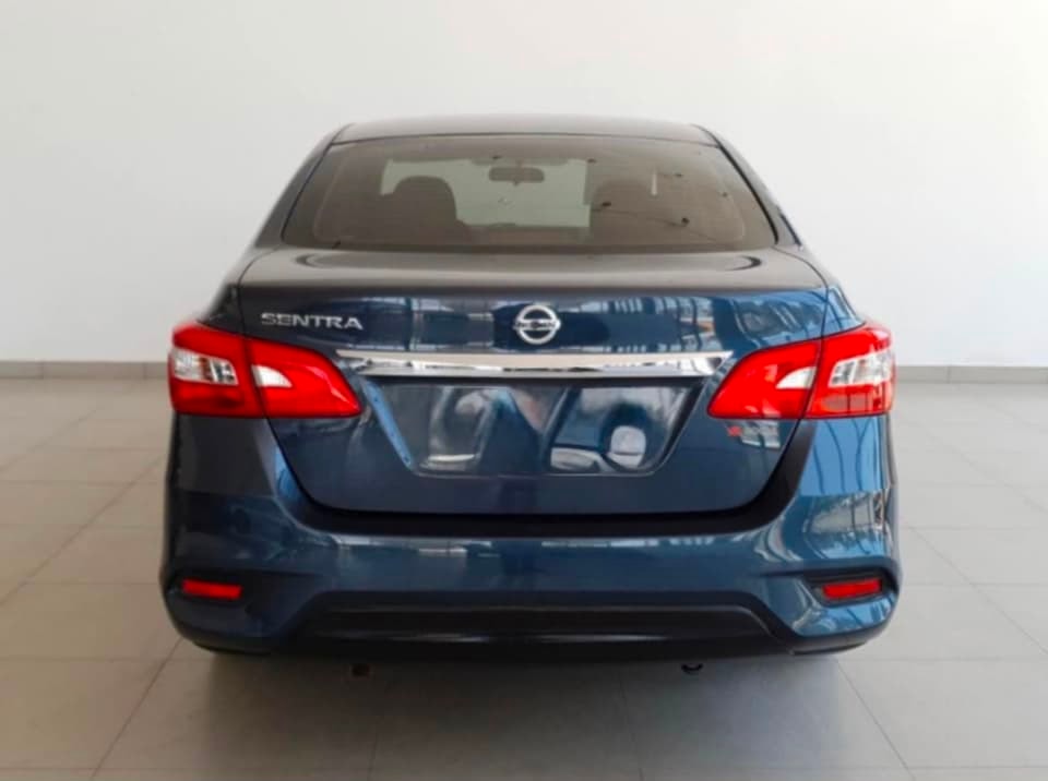 Nissan Sentra Sense STD foto 5