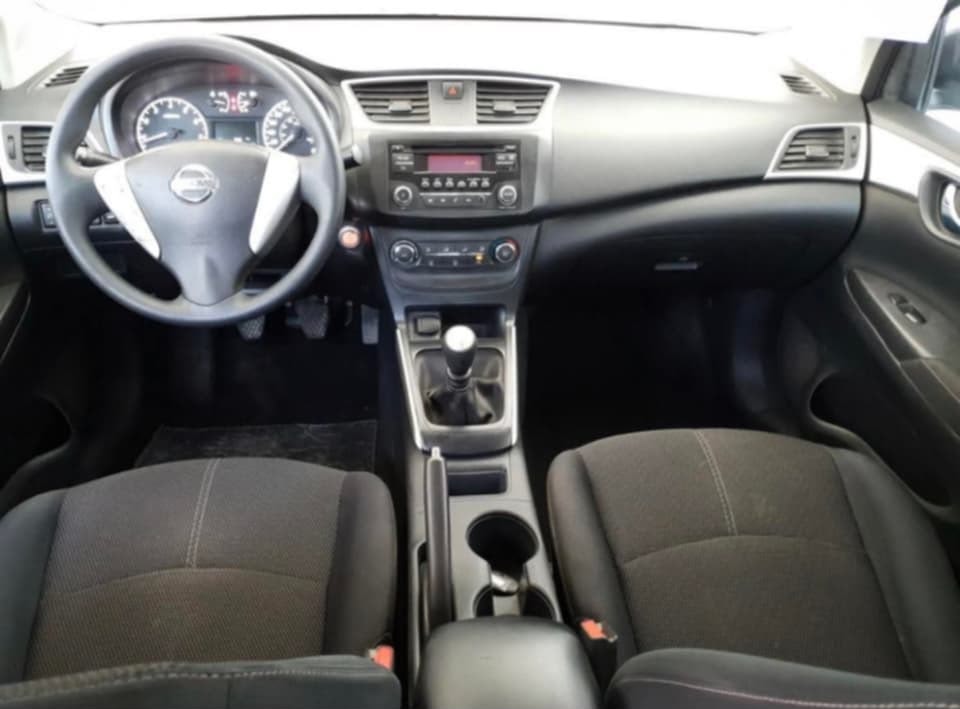 Nissan Sentra Sense STD foto 9