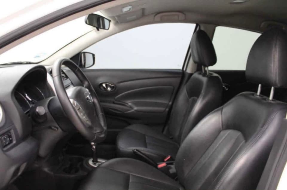Nissan Versa Piel Aut — foto 5