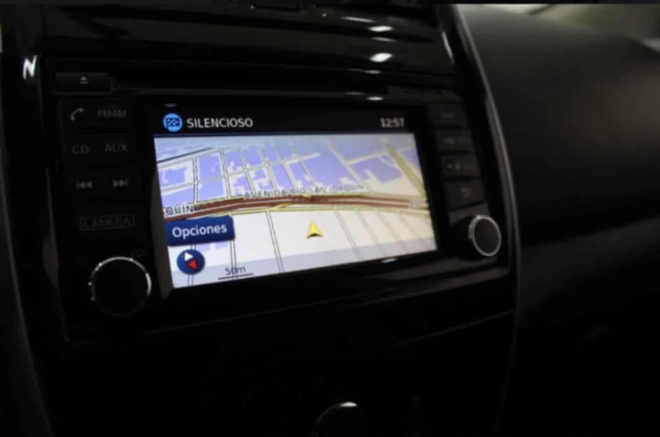 Nissan Versa Piel Aut — foto 8