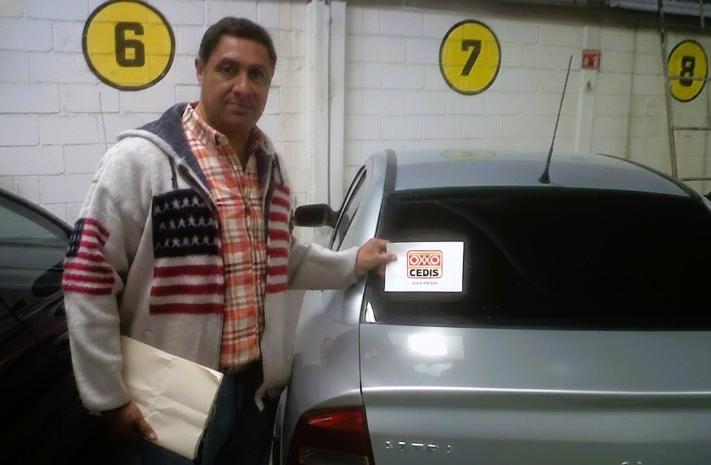 Entrega de vehículo Cedis OXXO